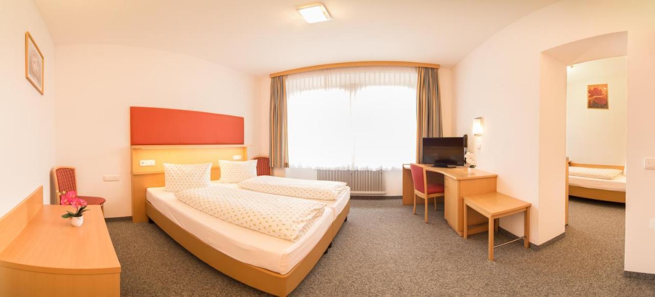 Hotel Gasthof Stefansbrücke Mutters Habitación foto